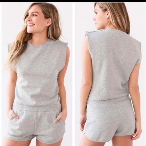 Urban Outfitters BDG Bubbalicious Grey Muscle Sweatshirt Romper, sz Medium - Picture 3 of 12